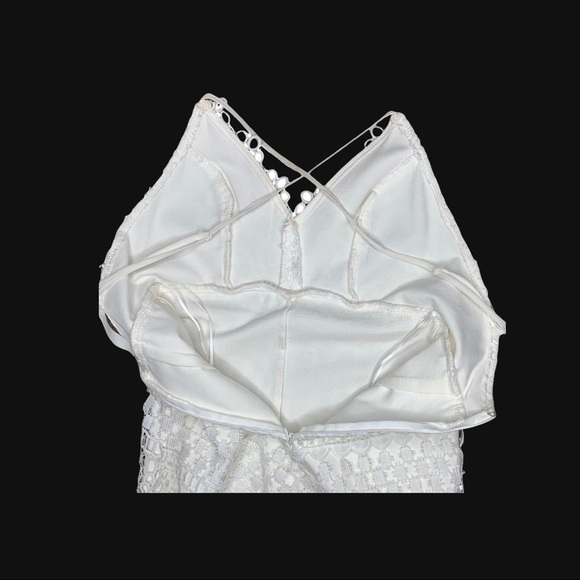 Astr the Label lace dress - Picture 10 of 16